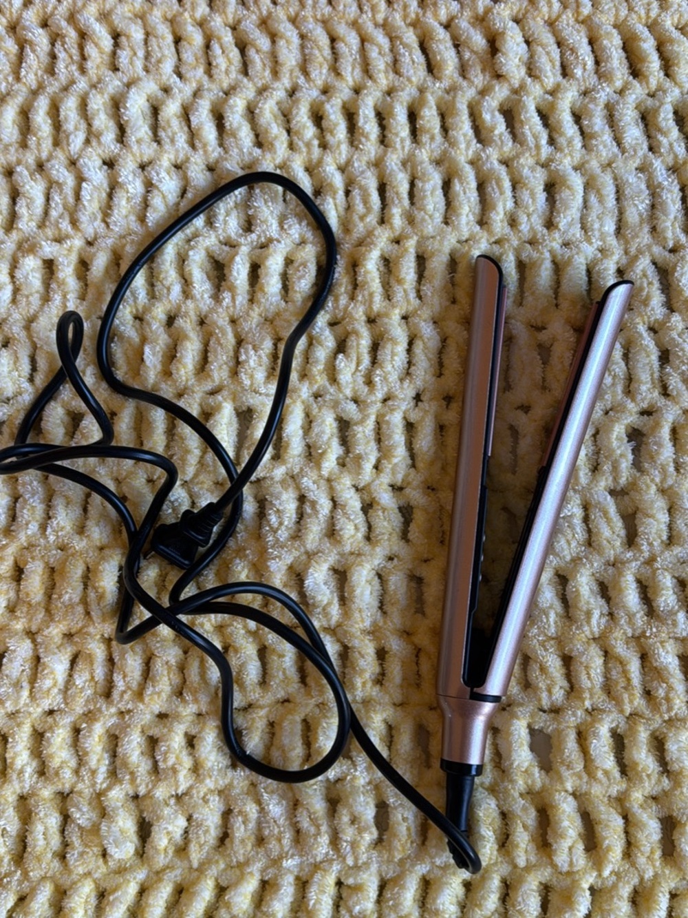 Dual Voltage Pink Corded Hair Straightener - Perfect for Travel